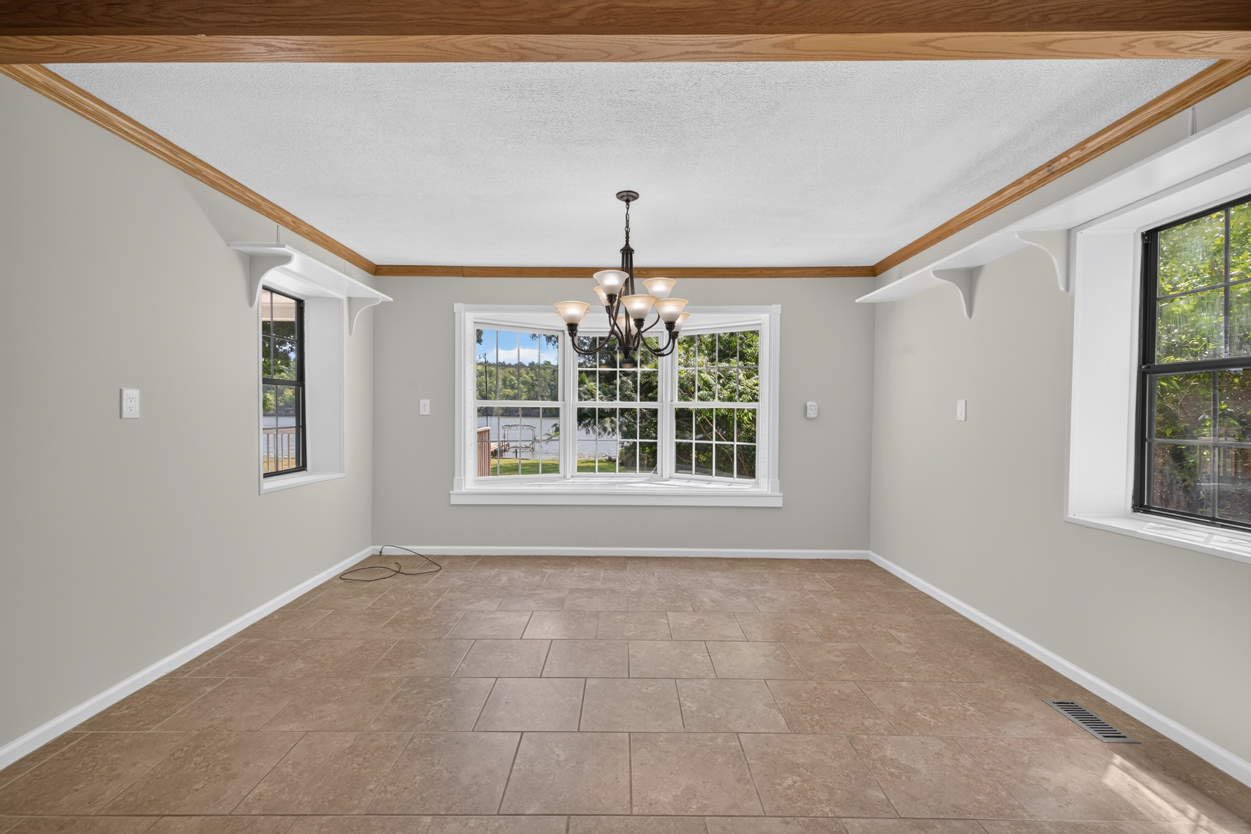 Spacious great room layout